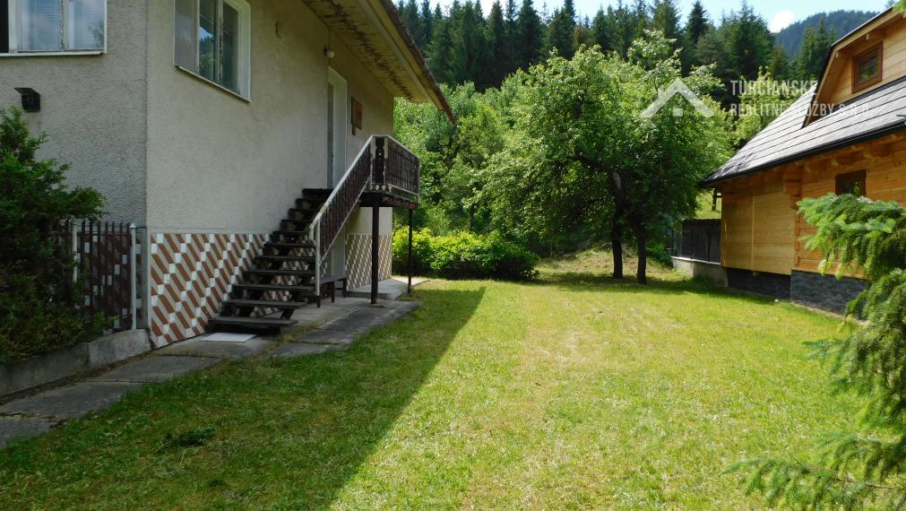 Rodinný dom s veľkým pozemkom vhodný na investíciu v Terchovej
