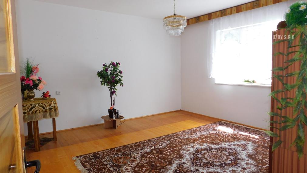 Rodinný dom s veľkým pozemkom vhodný na investíciu v Terchovej