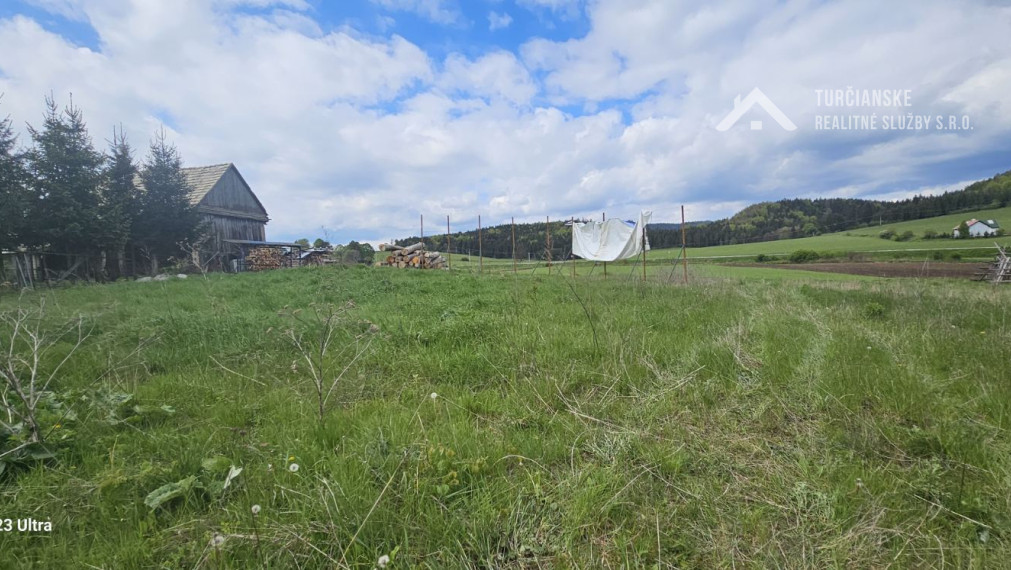 Exkluzívna ponuka: Pozemok so stavebným povolením v Ležiachove – Vaša budúcnosť už čaká!