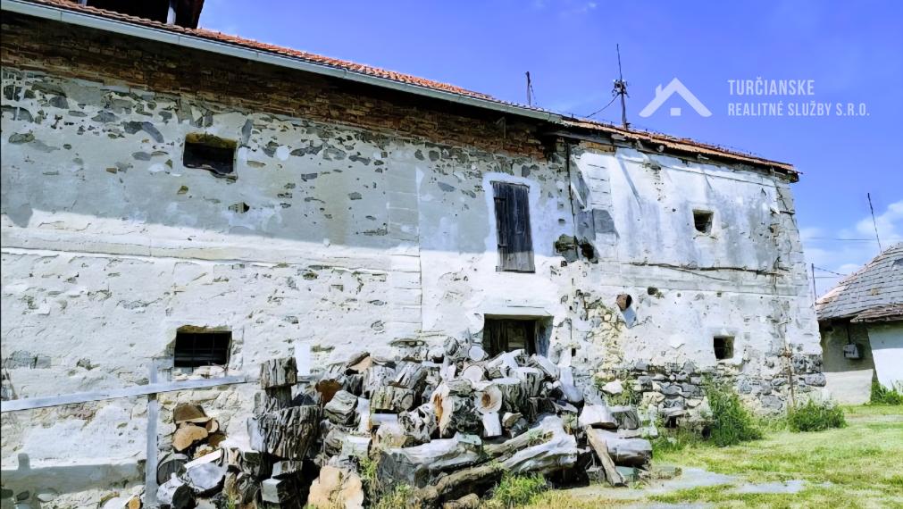 Na predaj je historická sýpka s nezameniteľnou charizmou v dedine Kevice