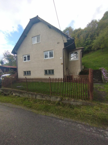 Na predaj rodinný dom s potencialom Budatínska Lehota