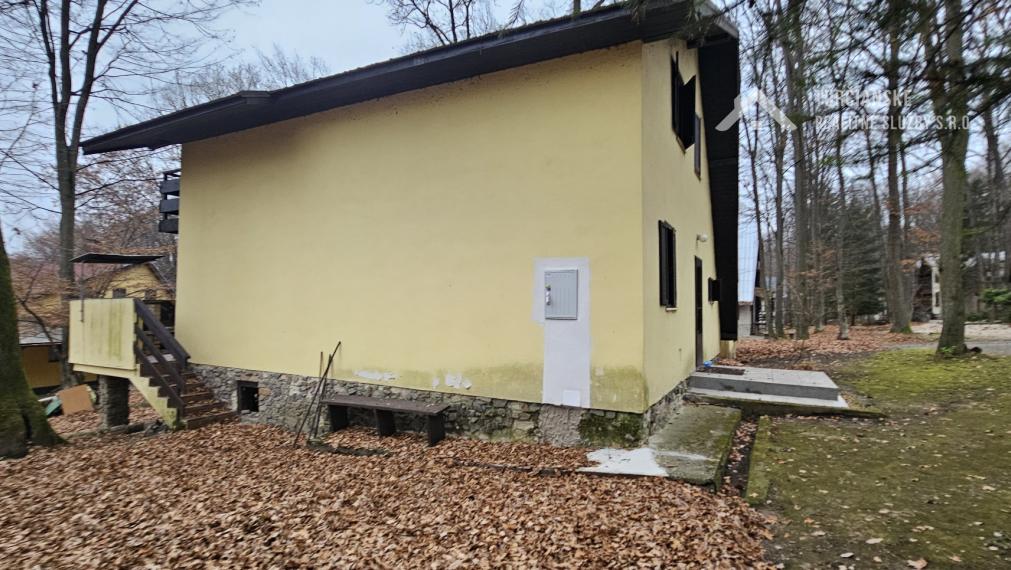 Rekreačný dom na brehu jazera Ružiná časť Divín