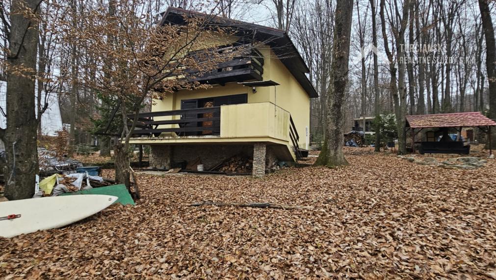 Rekreačný dom na brehu jazera Ružiná časť Divín