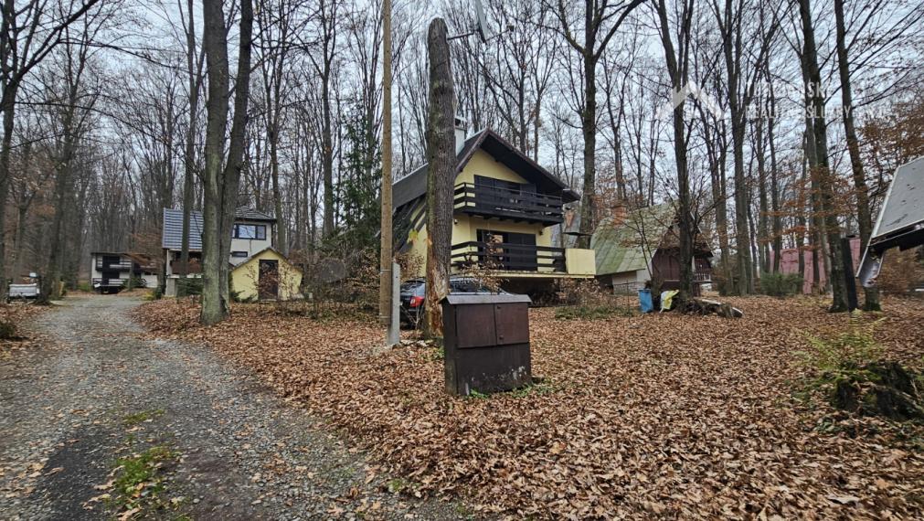 Rekreačný dom na brehu jazera Ružiná časť Divín