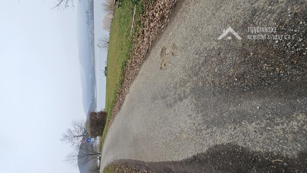 Rekreačný dom na brehu jazera Ružiná časť Divín