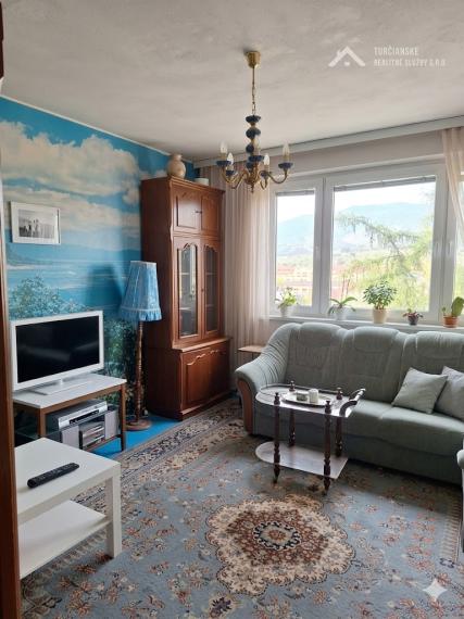 CHODÍTE RADI PEŠO? 3 izby priamo v centre (69m2)