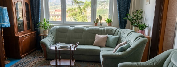 CHODÍTE RADI PEŠO? 3 izby priamo v centre (69m2)