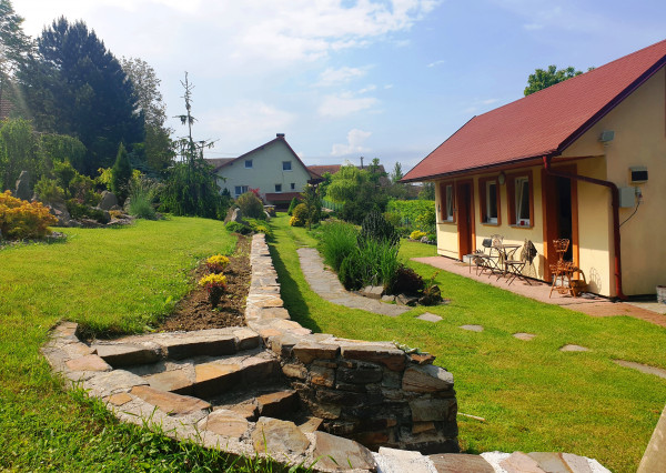 Luxusná záhrada a 6 izbový dom